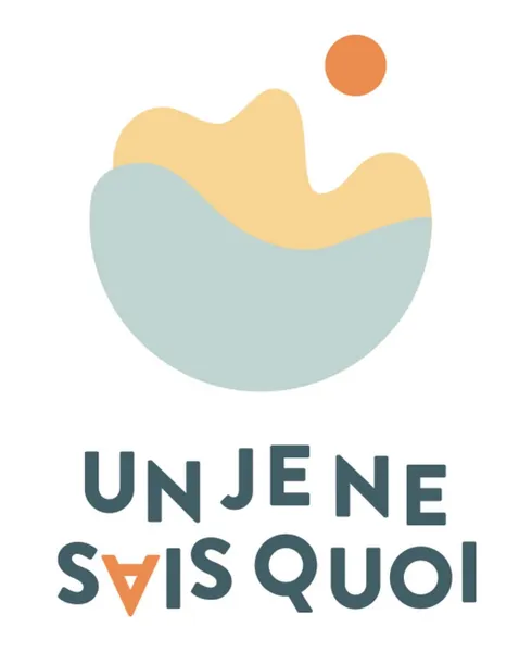 Un Je Ne Sais Quoi logo
