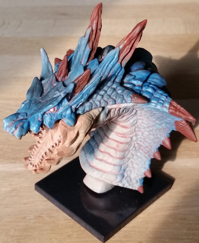 Extras for Monster Hunter Tri - Limited Edition: Ultimate Hunter Pack (Wii): Lagiacrus Statuette