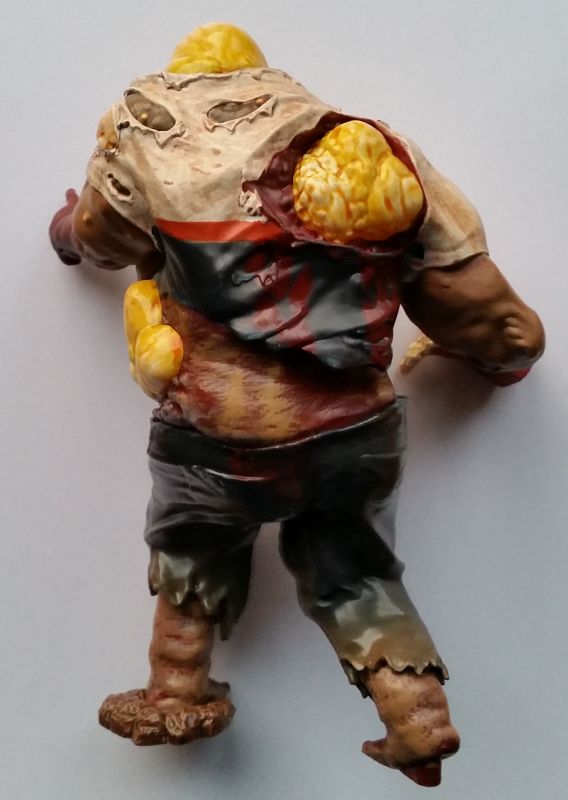 Extras for Dead Island: Definitive Collection (Slaughter Pack) (PlayStation 4): Popcorn Suicide Zombie figurine - Back
