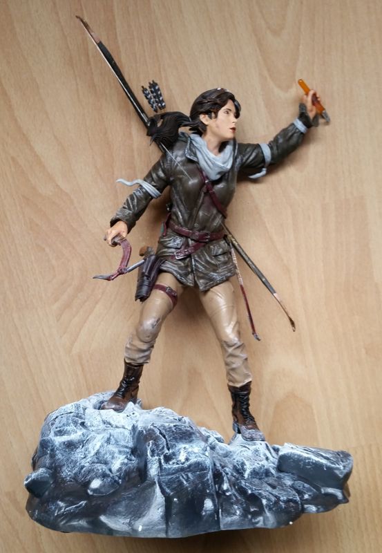 Extras for Rise of the Tomb Raider (Collector's Edition) (Windows): Lara Croft statue - Front