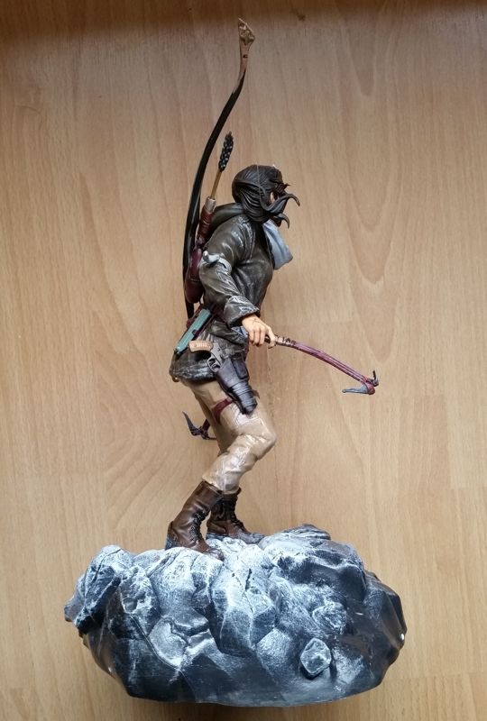 Extras for Rise of the Tomb Raider (Collector's Edition) (Windows): Lara Croft statue - Left