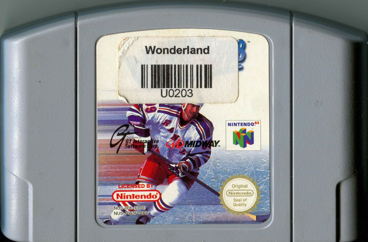 Media for Wayne Gretzky's 3D Hockey '98 (Nintendo 64): Front