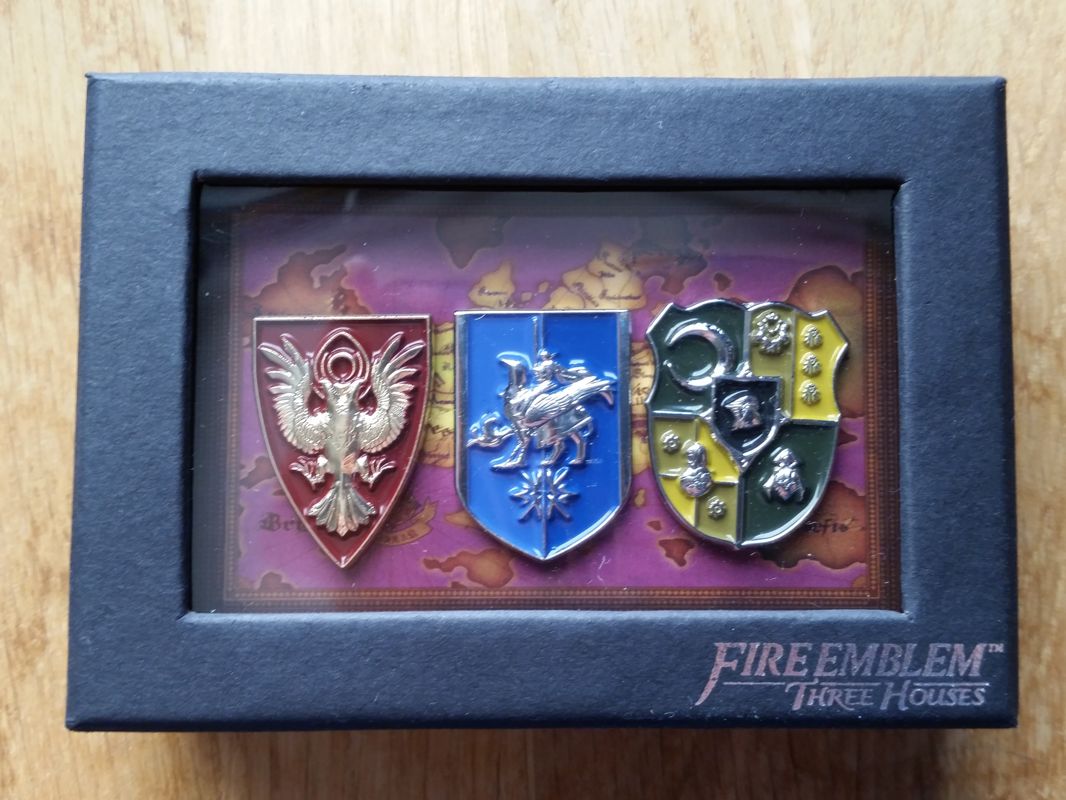 Extras for Fire Emblem: Three Houses (Limited Edition) (Nintendo Switch): Box Pin Set (Closed)