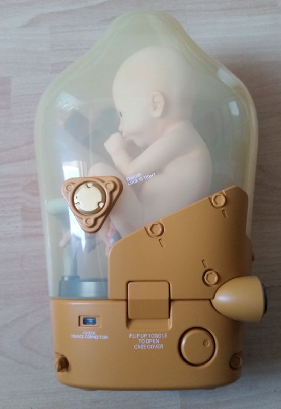 Extras for Death Stranding (Collector's Edition) (PlayStation 4): <i>"Bridge Baby (BB) Pod"</i> - Front