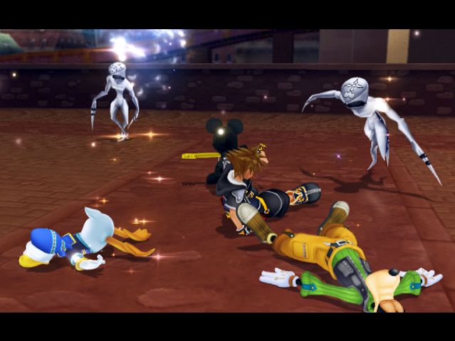 Kingdom Hearts II Screenshot (Square Enix E3 2004 Media CD): Mickey to the rescue
