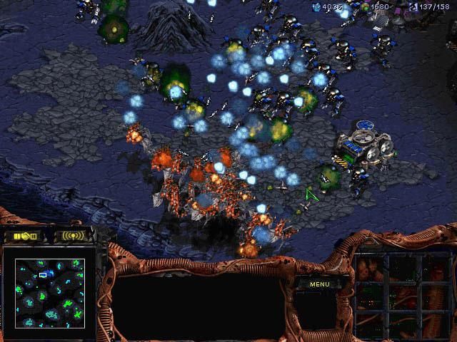 StarCraft: Brood War Screenshot (Blizzard Entertainment website, 2000): Upgraded Goliaths spell certain disaster for an unsuspecting group of Mutalisks