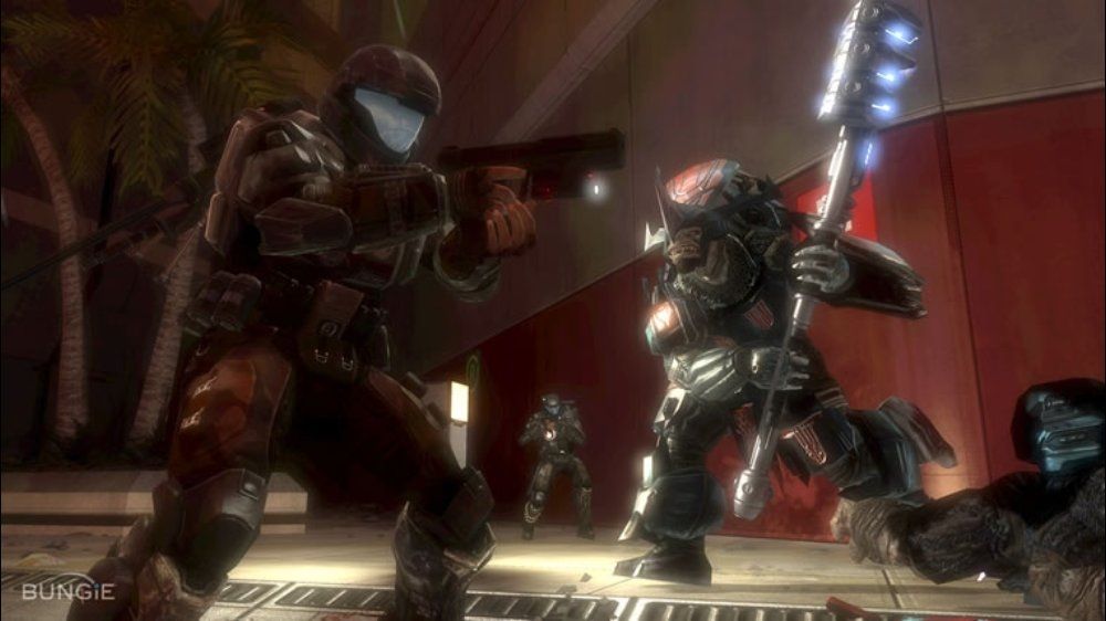 Halo 3: ODST Screenshot (Xbox.com product page): Fighting a Brute Chieftain