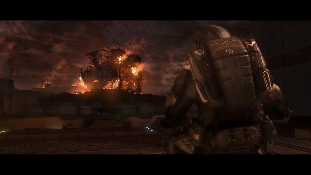 Halo 3: ODST Screenshot (Xbox.com product page): The Rookie watching the burning ONI Alpha Site