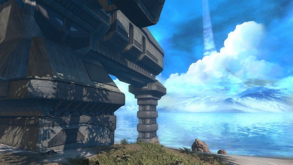 Halo: Combat Evolved - Anniversary Screenshot (Xbox.com product page): The beach near The Silent Cartographer (new graphics)