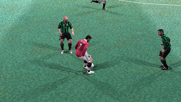 UEFA Champions League 2006-2007 Screenshot (PlayStation.com (PSP))