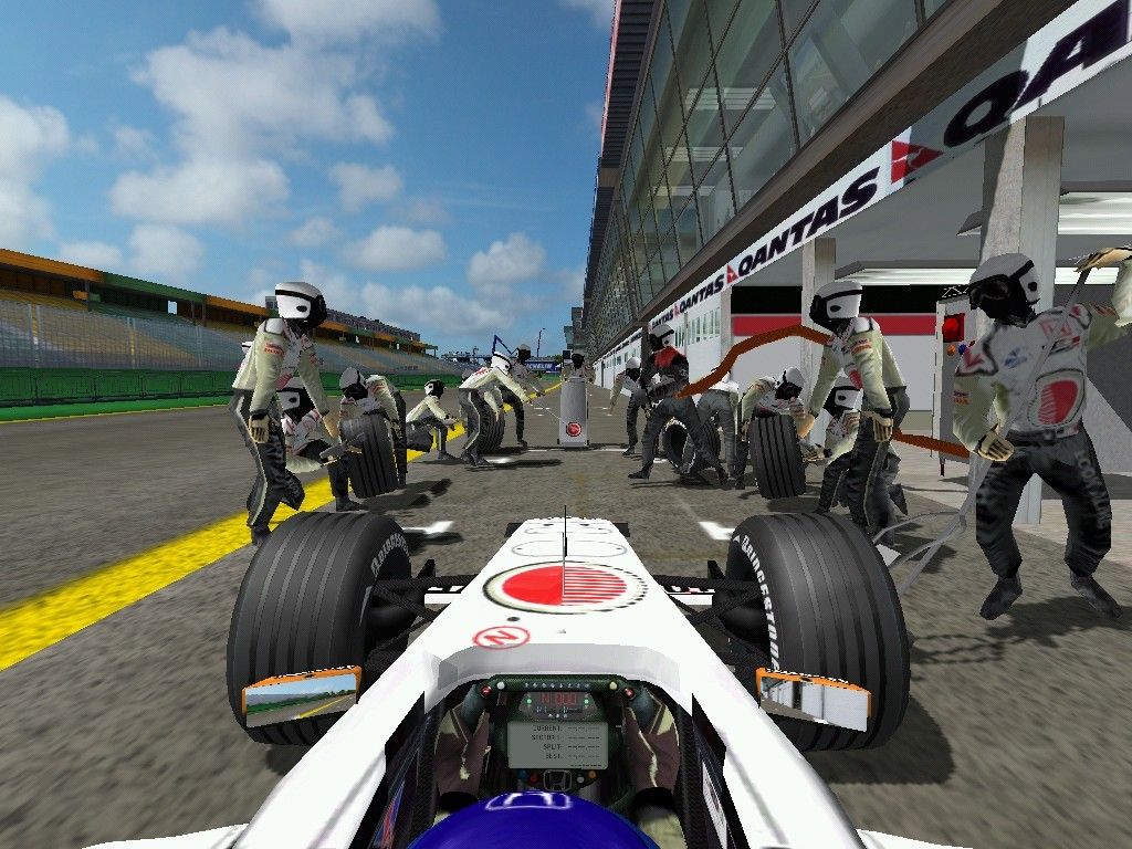 F1 Career Challenge Screenshot (Electronic Arts UK Press Extranet, 2003-04-14 (Windows screenshots))