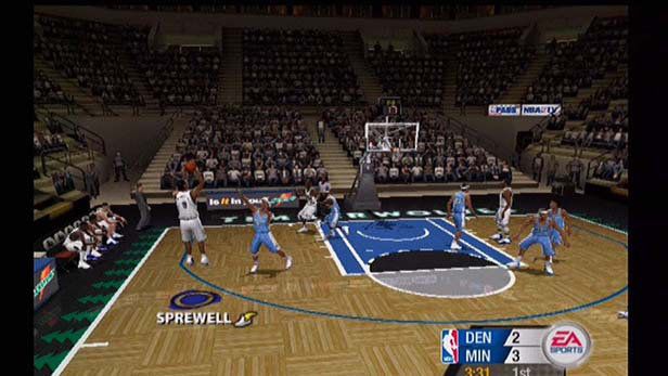 NBA Live 2005 Screenshot (PlayStation.com)