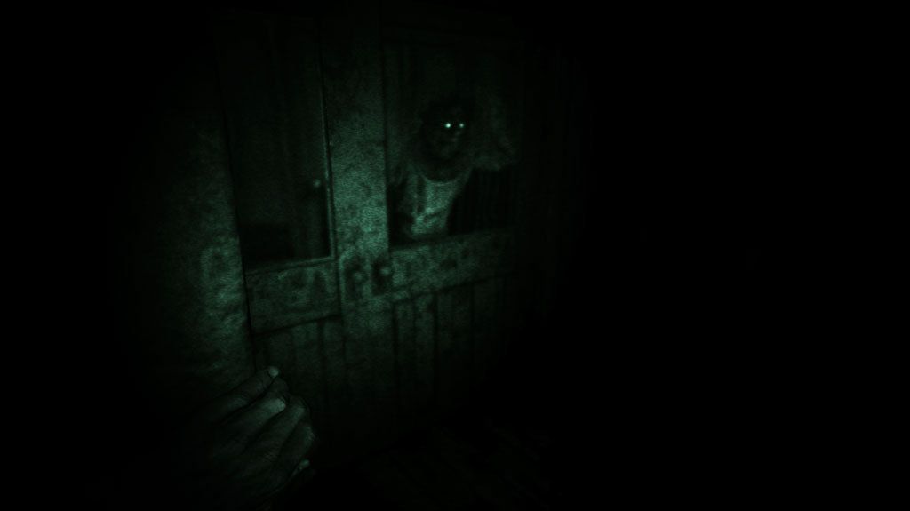Outlast Screenshot (PlayStation.com)