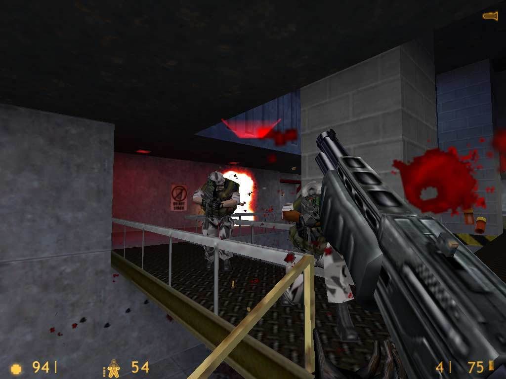 Half-Life Screenshot (Steam)