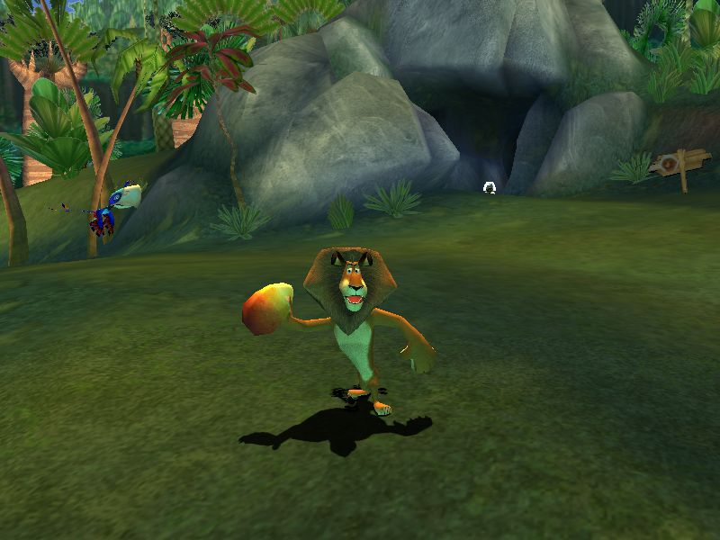 Madagascar Screenshot (Madagascar Press Kit): Alex tosses a mango (PC)