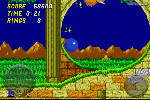Sonic the Hedgehog 2 (iPhone) screenshot: Spinning around a loop.