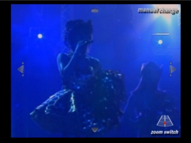 Visual Mix: Ayumi Hamasaki Dome Tour 2001 (PlayStation 2) screenshot: When zoom switch is active, you can slide the camera by some 15 degrees, and zoom in and out