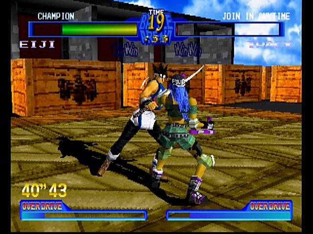 Battle Arena Toshinden 2 (PlayStation) screenshot: Parry this. Tracy demonstrates why, despite the blue hair and purple night sticks, she was allowed on the Police force.