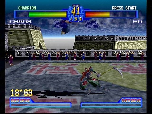 Battle Arena Toshinden 2 (PlayStation) screenshot: High flying antics. Fo dodges Chaos' scythe with a high leap.