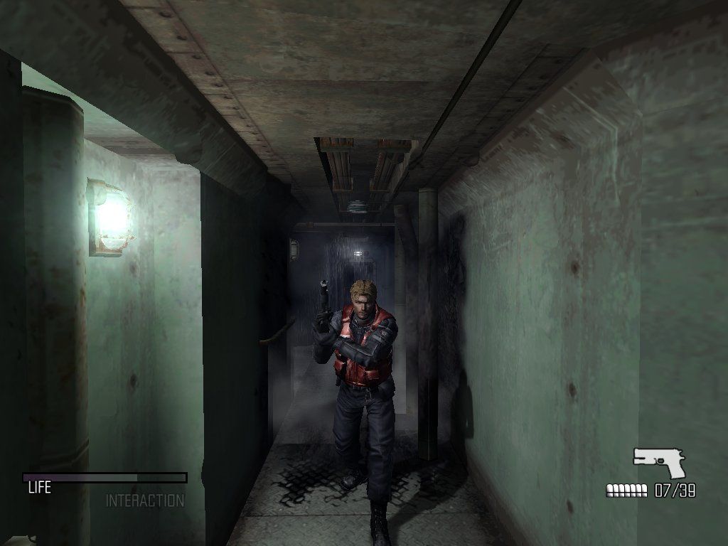 Cold Fear (Windows) screenshot: The automatic camera could often be positioned better.