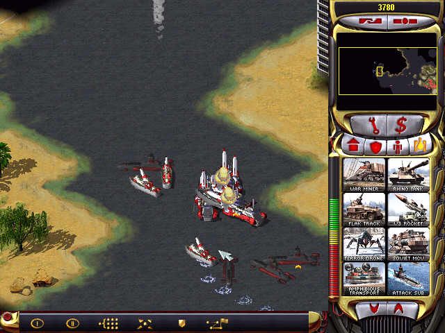 Command & Conquer: Red Alert 2 (Windows) screenshot: A Soviet fleet