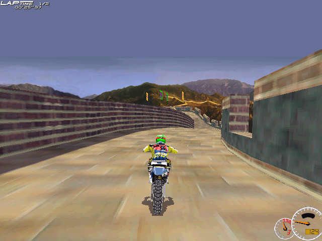 Moto Racer (Windows) screenshot: on the Great Wall 2