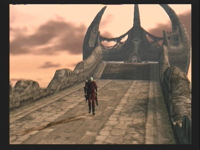 Devil May Cry (PlayStation 2) screenshot: One of the few outdoor scenes