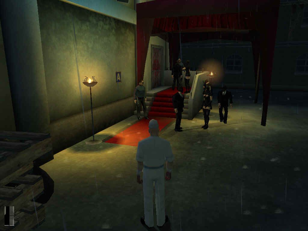 Hitman: Contracts (Windows) screenshot: Dressed as a butcher, I'll be allowed into the party, with a meat hook as a weapon.