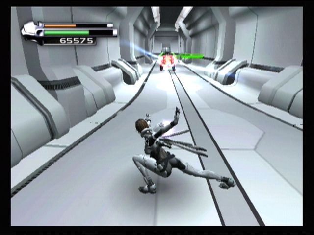 P.N.03 (GameCube) screenshot: Using one of the suits special weapons on this robot