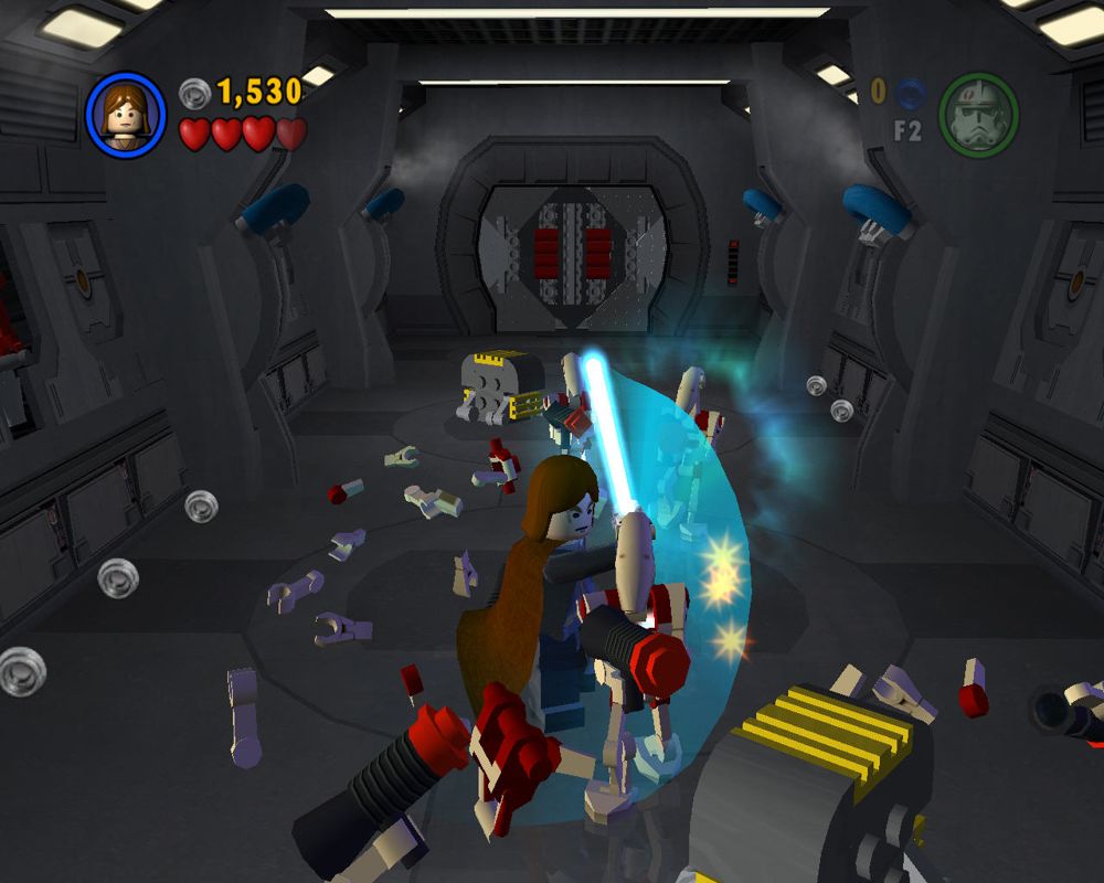 LEGO Star Wars: The Video Game (Windows) screenshot: Anakin in battle with droids.