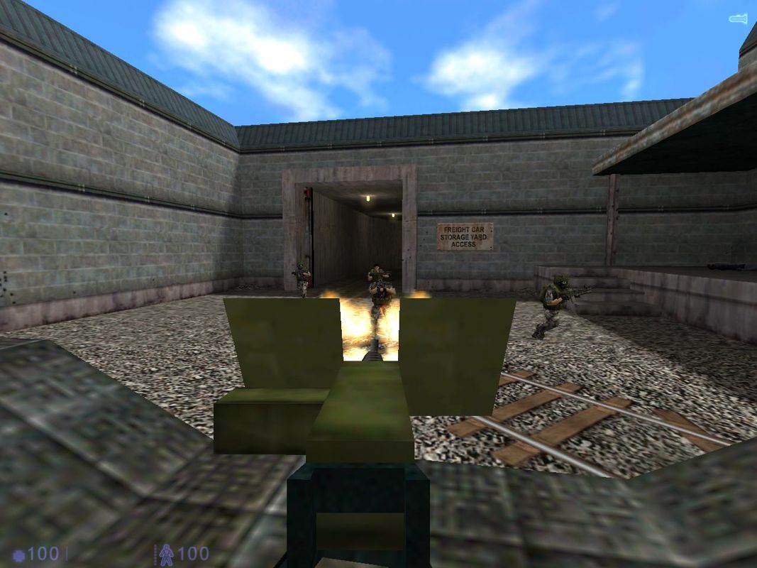 Half-Life: Blue Shift (Windows) screenshot: I am not going down without a fight!