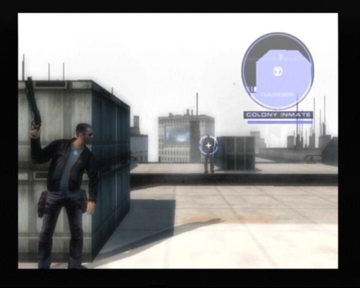 Headhunter: Redemption (PlayStation 2) screenshot: One of the easier boss battles which doesn't require any particular strategy but just hide & shoot tactic