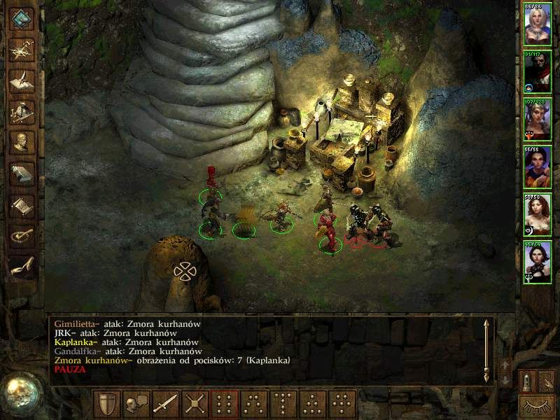 Icewind Dale: Heart of Winter (Windows) screenshot: Fighting with undead