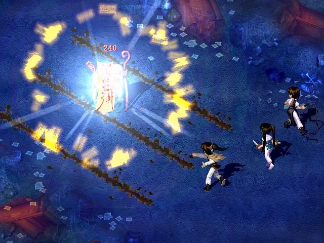 Xin Xianjian Qixia Zhuan (Windows) screenshot: Lin Yueru has already cast her attack-all spell, as you can deduce from the lines on the ground. And now, it's Li Xiaoyao's turn to devastate the enemy!