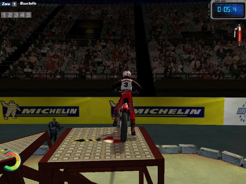 Moto Racer 3 (Windows) screenshot: Hah! I am on top of it!