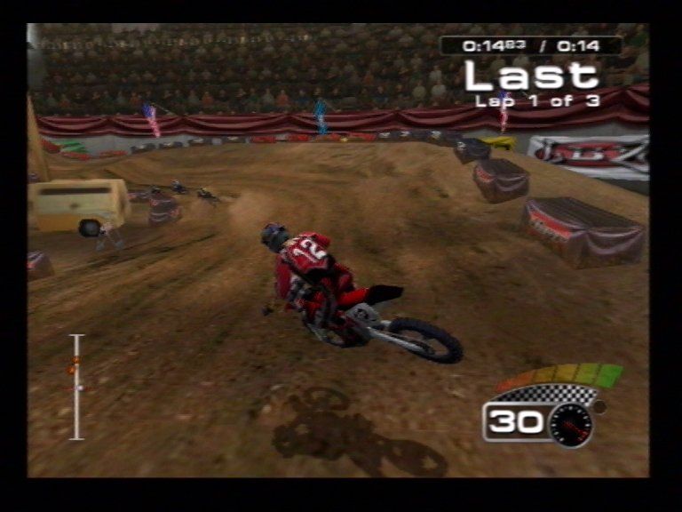 MX 2002 featuring Ricky Carmichael (PlayStation 2) screenshot: Arena Race 2