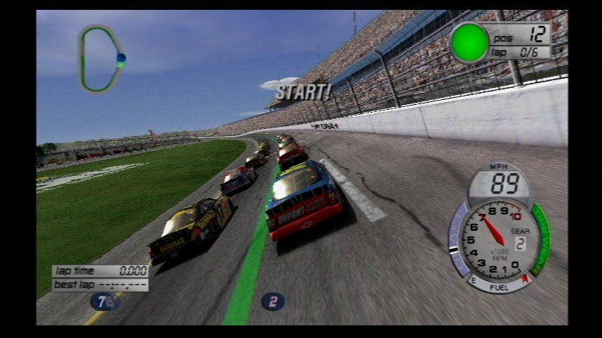 NASCAR Thunder 2003 (GameCube) screenshot: Near the start of the Daytona 500