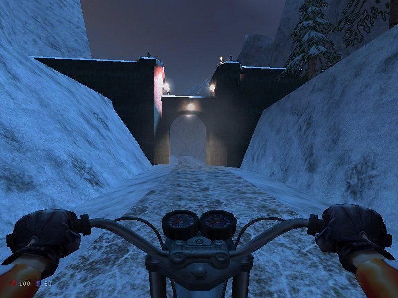 The Operative: No One Lives Forever (Windows) screenshot: Riding a bike! How cool is that?..
