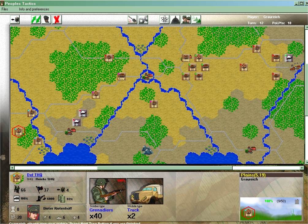 People's Tactics (Windows) screenshot: Spearhead in the north running out of supply confronted by a counterattack in the south