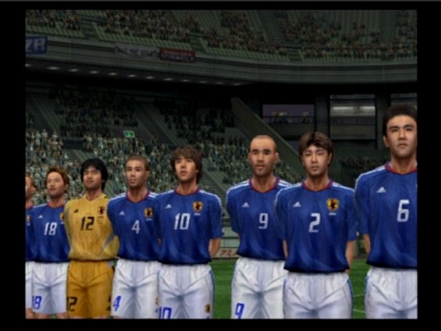 World Soccer: Winning Eleven 7 International (PlayStation 2) screenshot: If you don't turn it off, you'll always watch the entrance of both teams on the field (this one shows Japan and England)