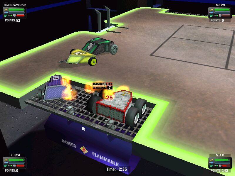 Robot Arena: Design & Destroy (Windows) screenshot: Under fire