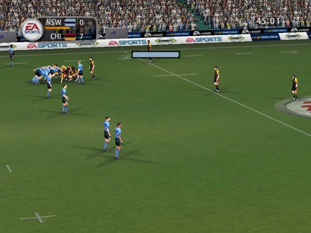 Rugby 2005 (Windows) screenshot: Super 12 match between the Chiefs and the Waratahs: scrum for the Chiefs, broadcast camera angle.