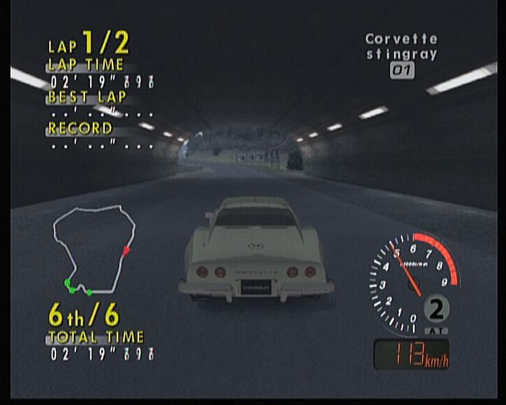 Sega GT 2002 (Xbox) screenshot: Of course, driving inside a tunnel will create a proper ambience and sound.