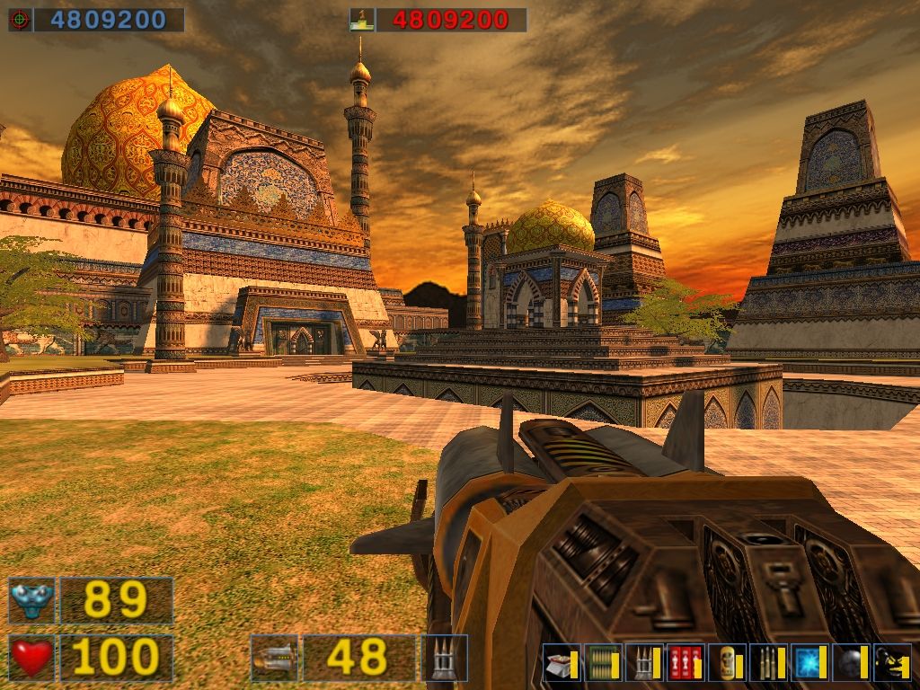 Serious Sam: The Second Encounter (Windows) screenshot: Stunning and colorful level design abounds. Outdoors...