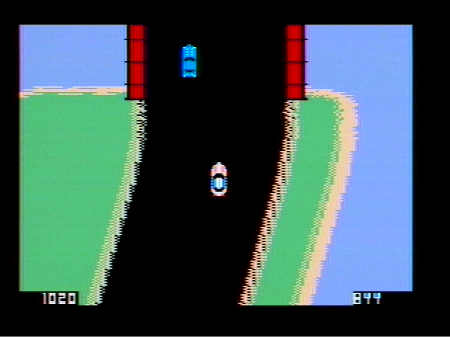 Spy Hunter (PC Booter) screenshot: A game in progress (CGA with composite monitor)