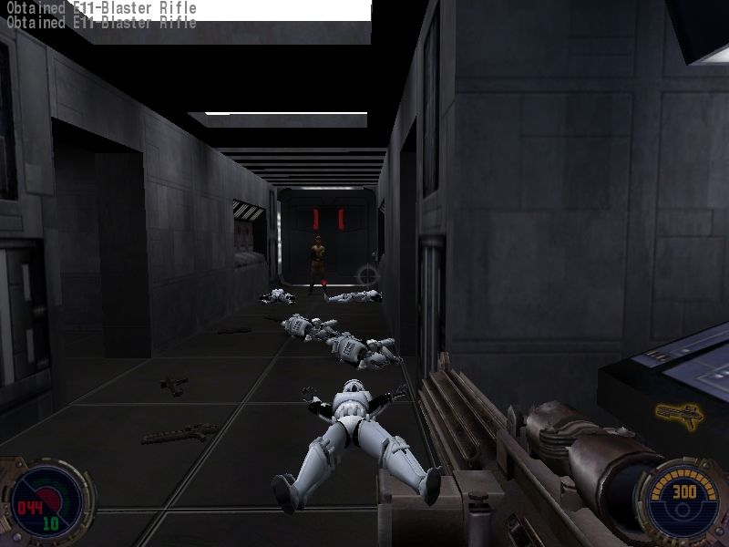 Star Wars: Jedi Knight II - Jedi Outcast (Windows) screenshot: Kyle begins the game without force powers and standard FPS gameplay