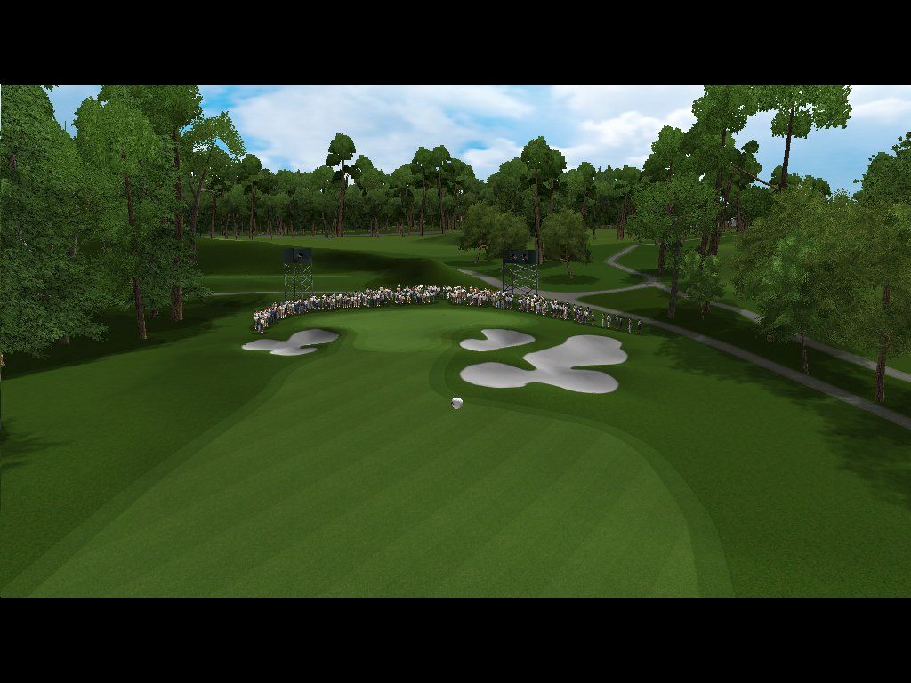 Tiger Woods PGA Tour 2003 (Windows) screenshot: A good approach to the green.