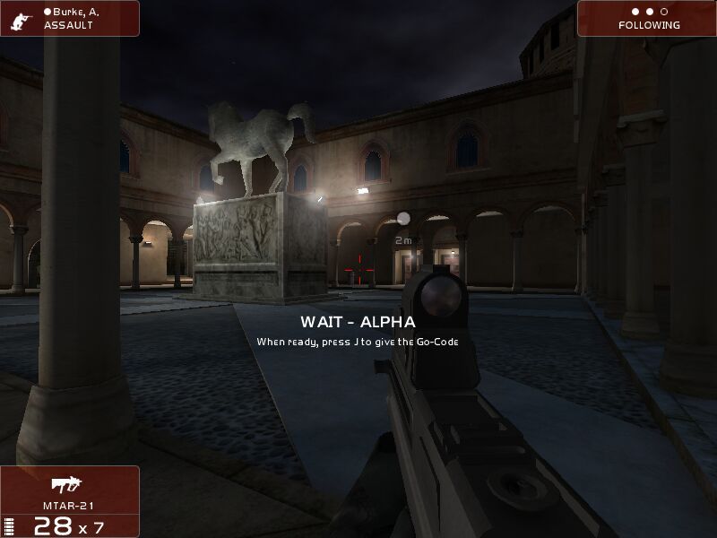 Tom Clancy's Rainbow Six 3: Athena Sword (Windows) screenshot: Arriving at a waypoint (the gray dot), waiting for a go-code.