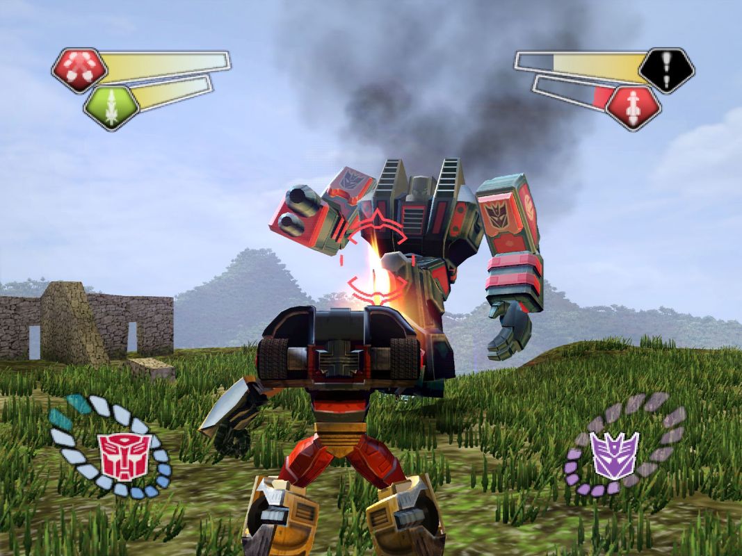 TransFormers (PlayStation 2) screenshot: Hot Shot battling a Heavy Unit.