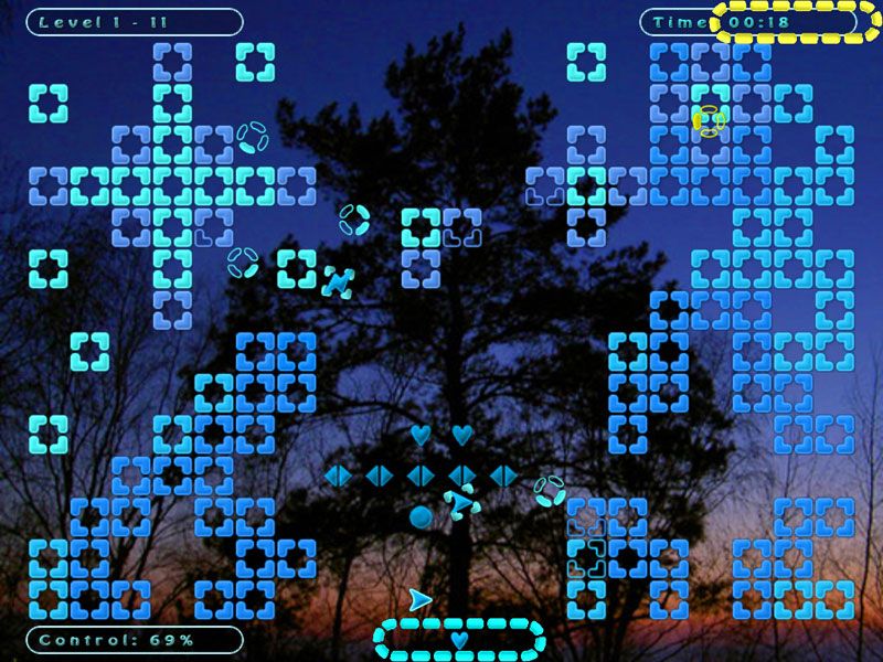 Twinxoid (Windows) screenshot: Probably, all opponents benefits had been canceled by the player who succeeded the ultimate advantage then: 69% field control, LIFE shield in the bat, many bonuses and 4 flying balls, down the road.
